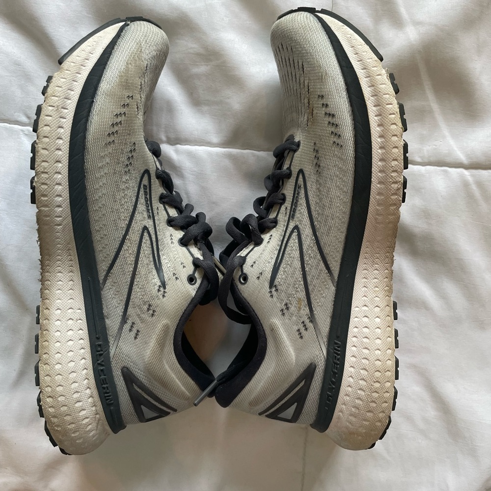 BROOKS GLYCERIN 19